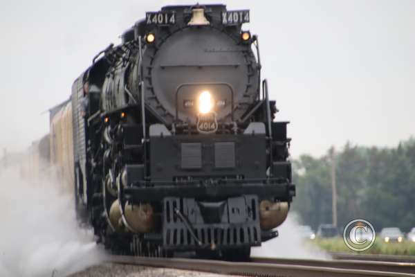 038Old Steam Train